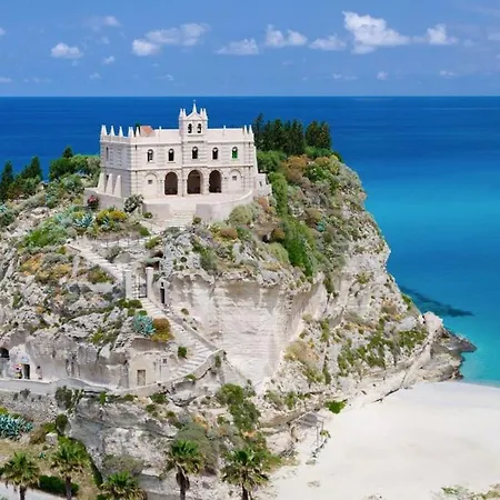 Дом отдыха Tropea Home Free Private Parking *